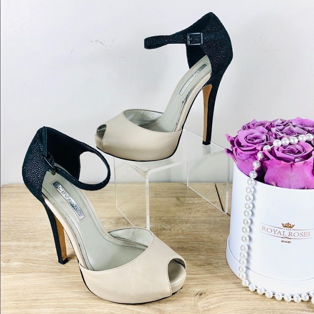 BCBGMaxazria high heels - Picture 1 of 7